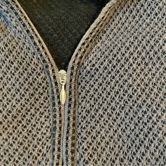 Title Nine SMALL Charcoal Grey Textured Hooded Full Zip Sweatshirt Mobetta Open - Picture 4 of 7